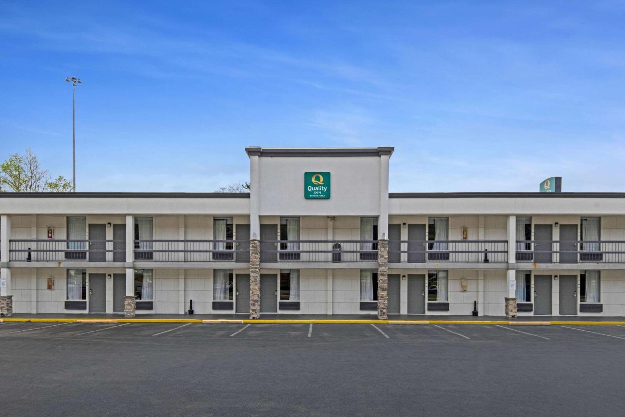 Quality Inn Dalton Exterior foto